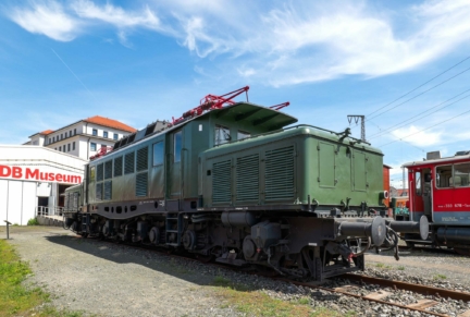  Elektrolokomotive E 94 281 